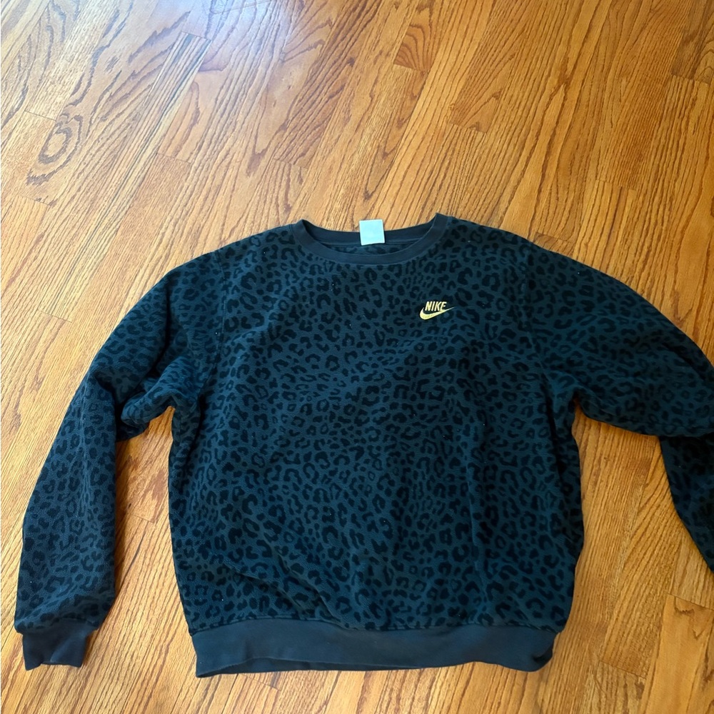 Nike Black and Gold Leopard Print Men's Crewneck Sweater